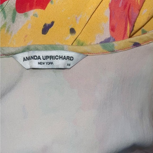 Beautiful Amanda Uprichard Floral set, top xs and shorts small - Picture 12 of 15